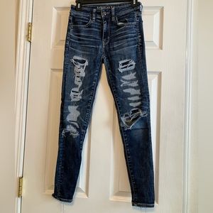 American Eagle Super Super Stretch X Hi-Rise Jegging jeans distressed size 2
